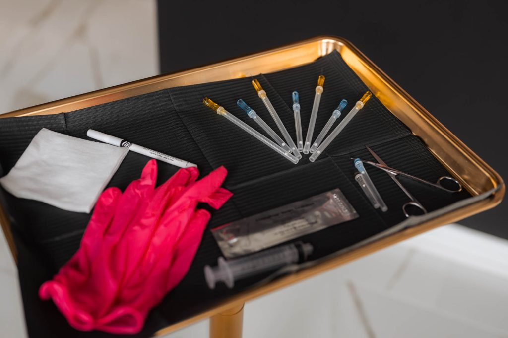 tray with PDO threads