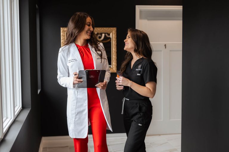 nurse practitioner and aesthetic injector